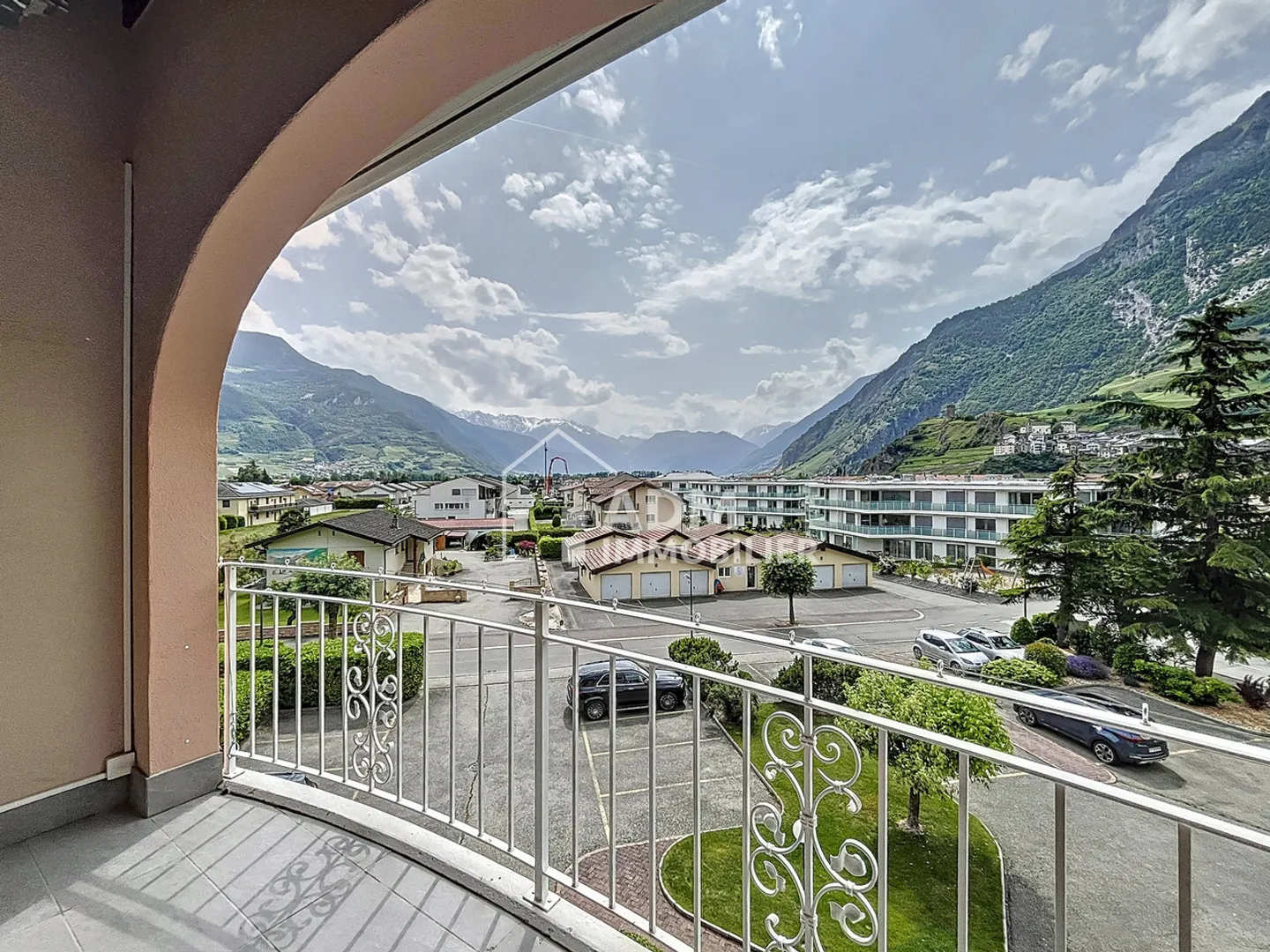 Saillon, duplex ristrutturato di 2,5 stanze nel complesso termale - Foto 10 di 13