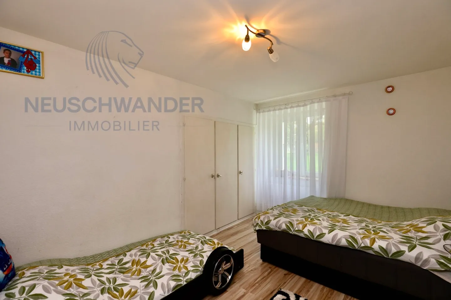 Residential building with 3 apartments and large storage. - Photo 7 of 17