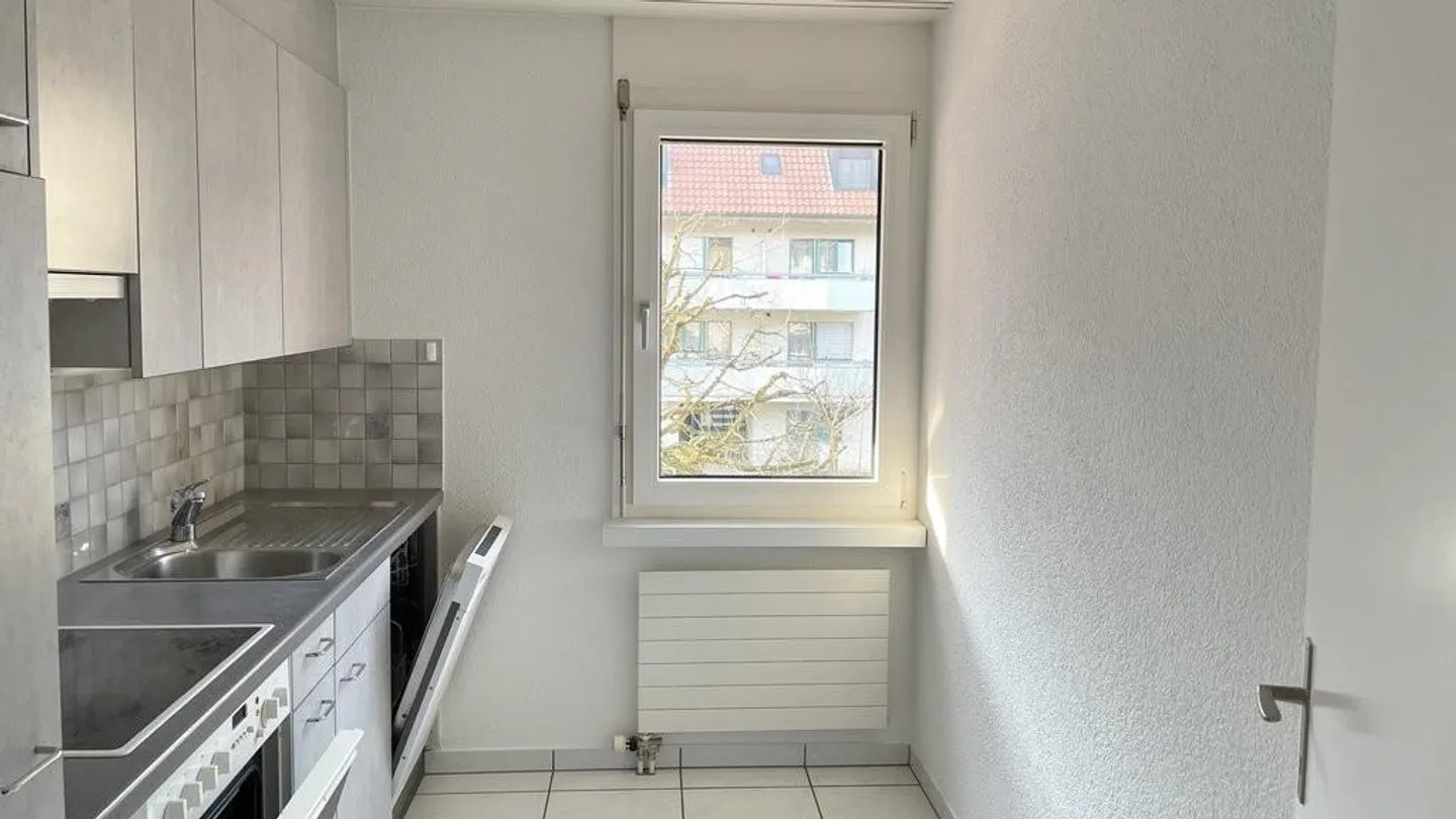 AFFITTARE SENZA CAUZIONE - Zona residenziale tranquilla vicino all'Aare - Foto 2 di 6