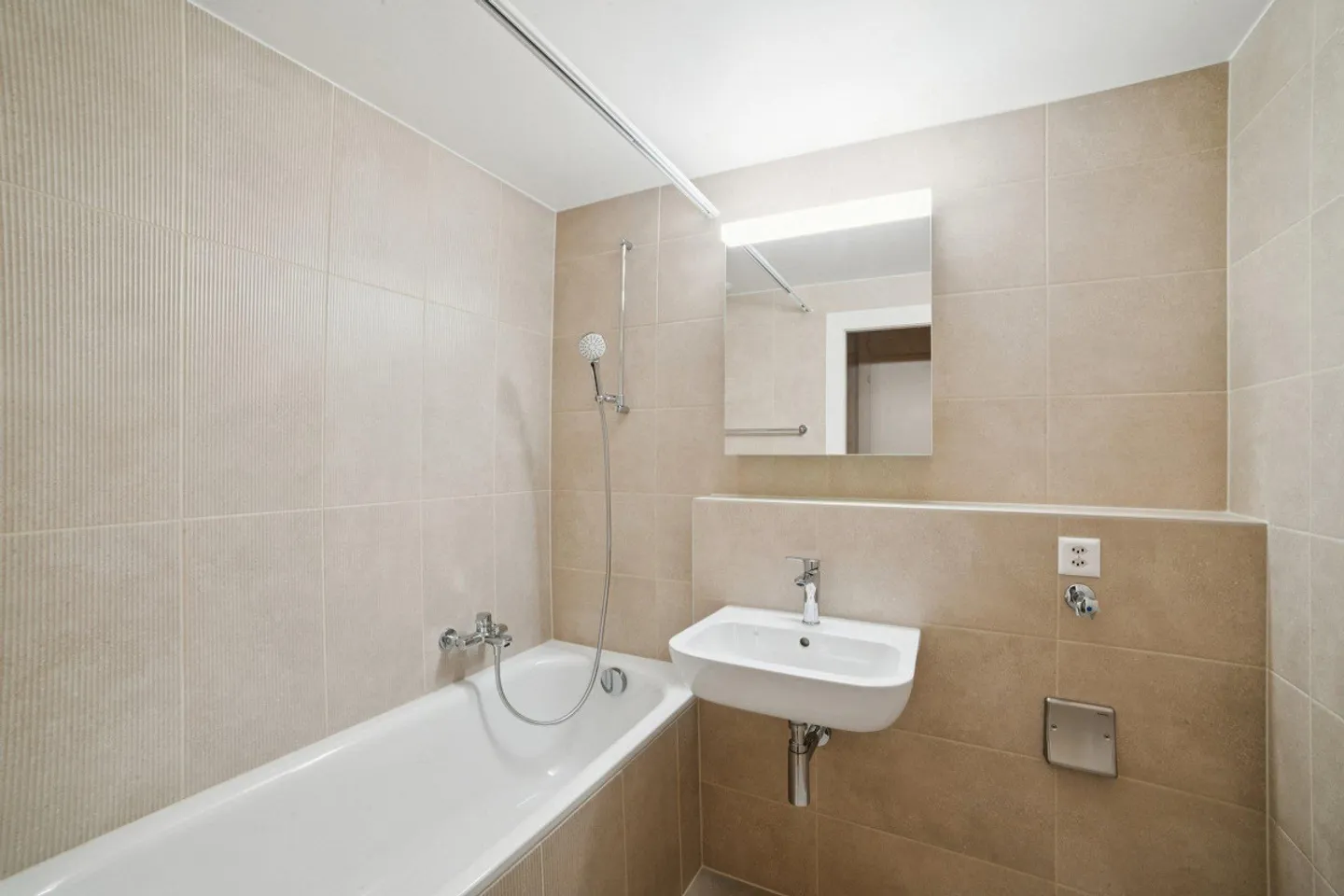 Nuova Ristrutturazione - Eccezionale - Quartiere Florissant - Foto 4 di 7
