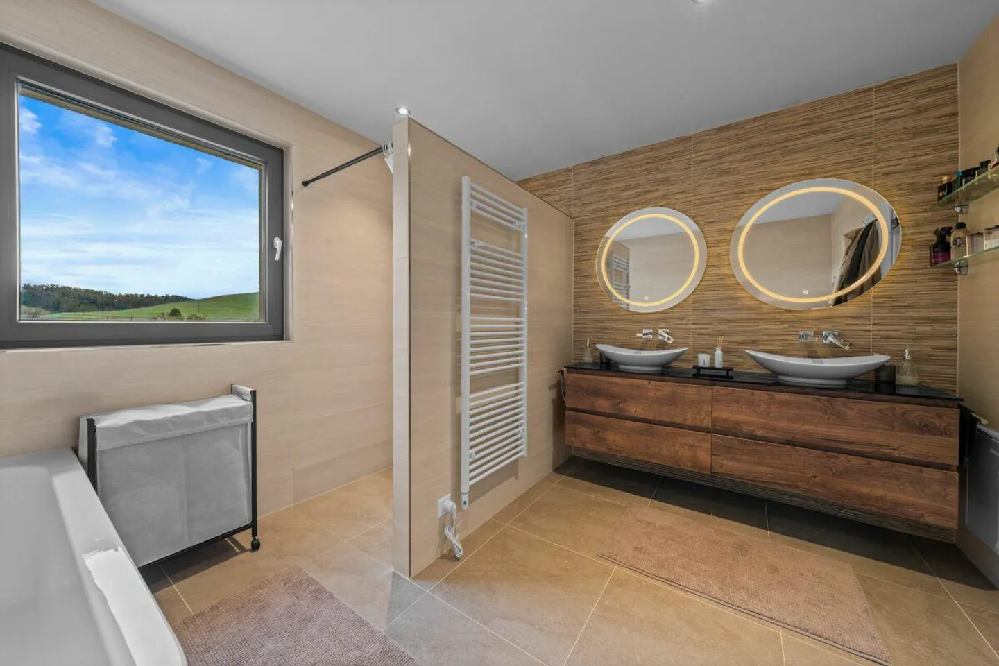 Maison individuelle luxueuse de 7,5 pièces avec beaucoup d'espace - Photo 17 sur 22
