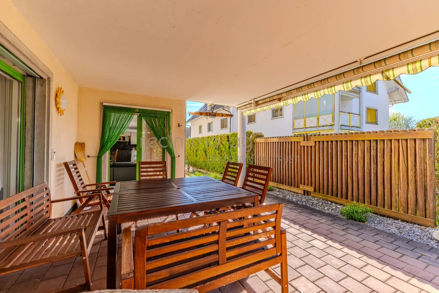 Appartamento giardino esclusivo di 4,5 locali con ampio spazio esterno - Foto 3 di 13