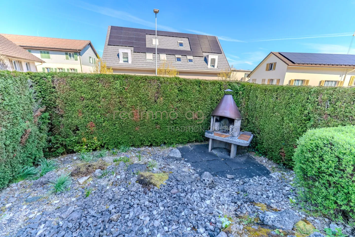 Appartamento giardino esclusivo di 4,5 locali con ampio spazio esterno - Foto 12 di 13