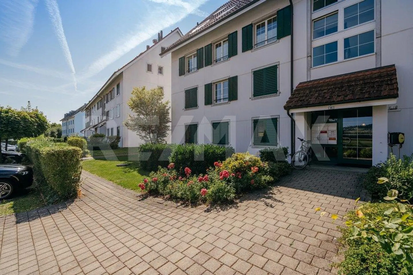 Spacious living experience with attic flair - Quality of life on two levels! - Photo 2 of 13