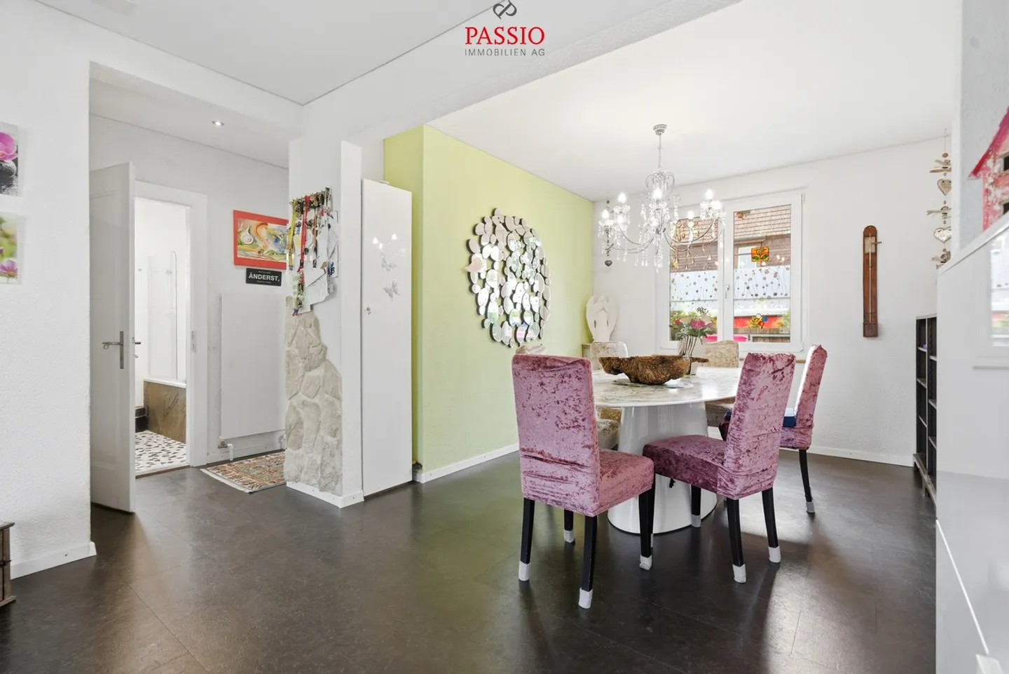 Grandiose paradis familial de 6,5 pièces avec grande extension et oasis de jardin - Photo 11 sur 53