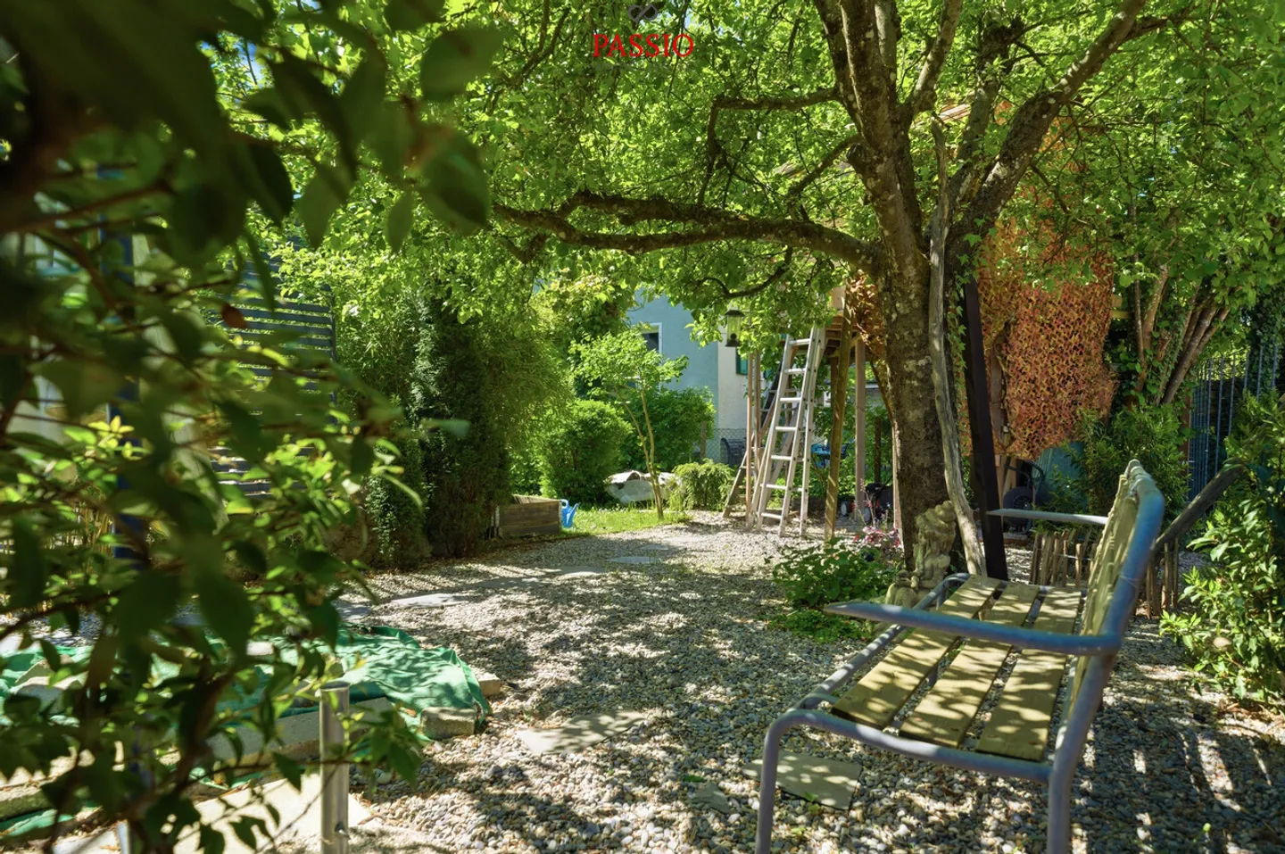 Grandiose paradis familial de 6,5 pièces avec grande extension et oasis de jardin - Photo 45 sur 53