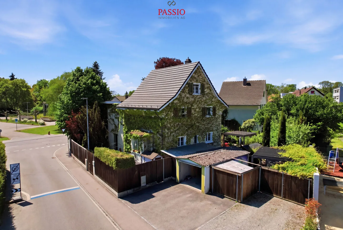Grandiose paradis familial de 6,5 pièces avec grande extension et oasis de jardin - Photo 51 sur 53