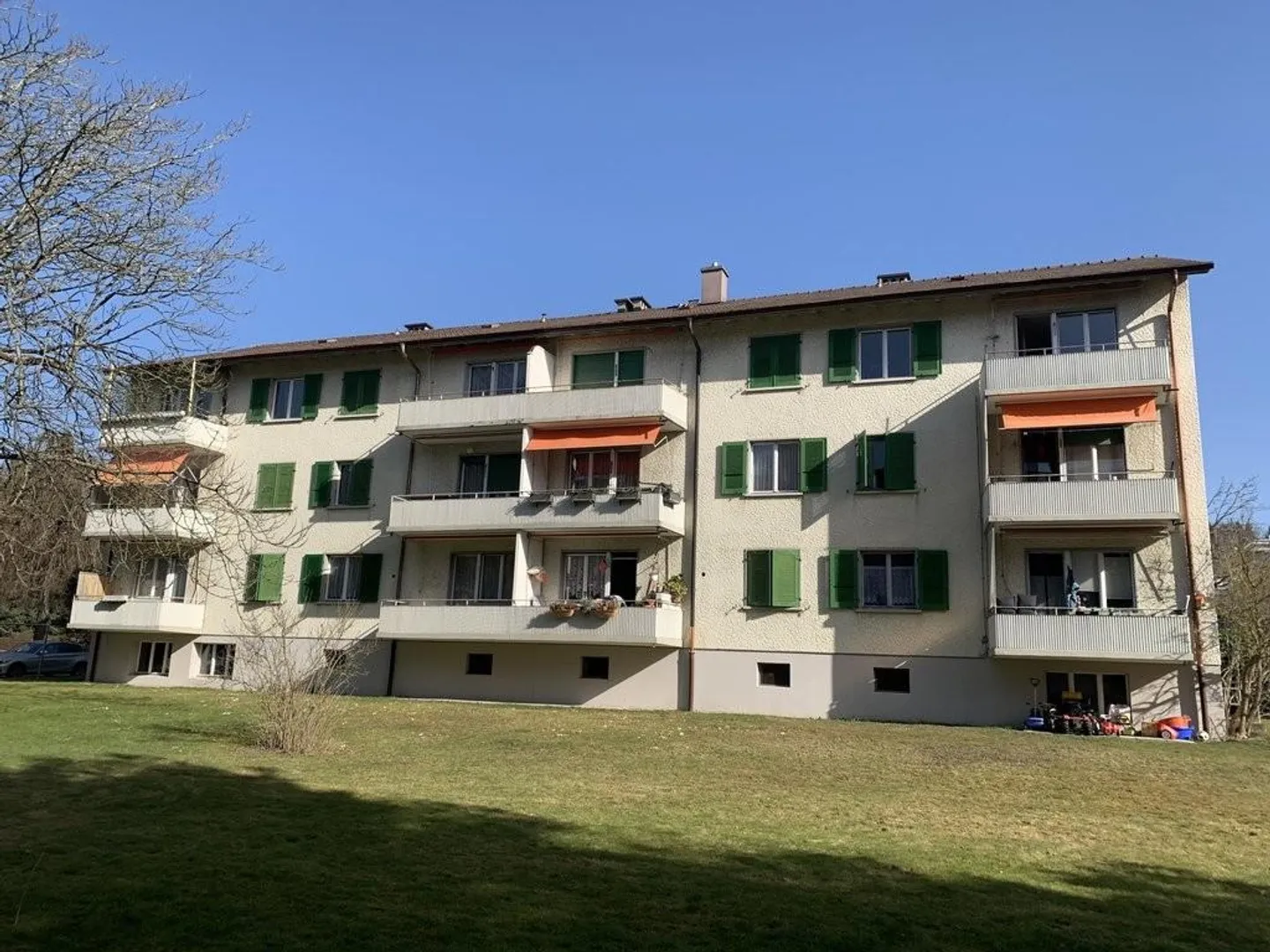 Living near the center of Lyss - Photo 1 of 8