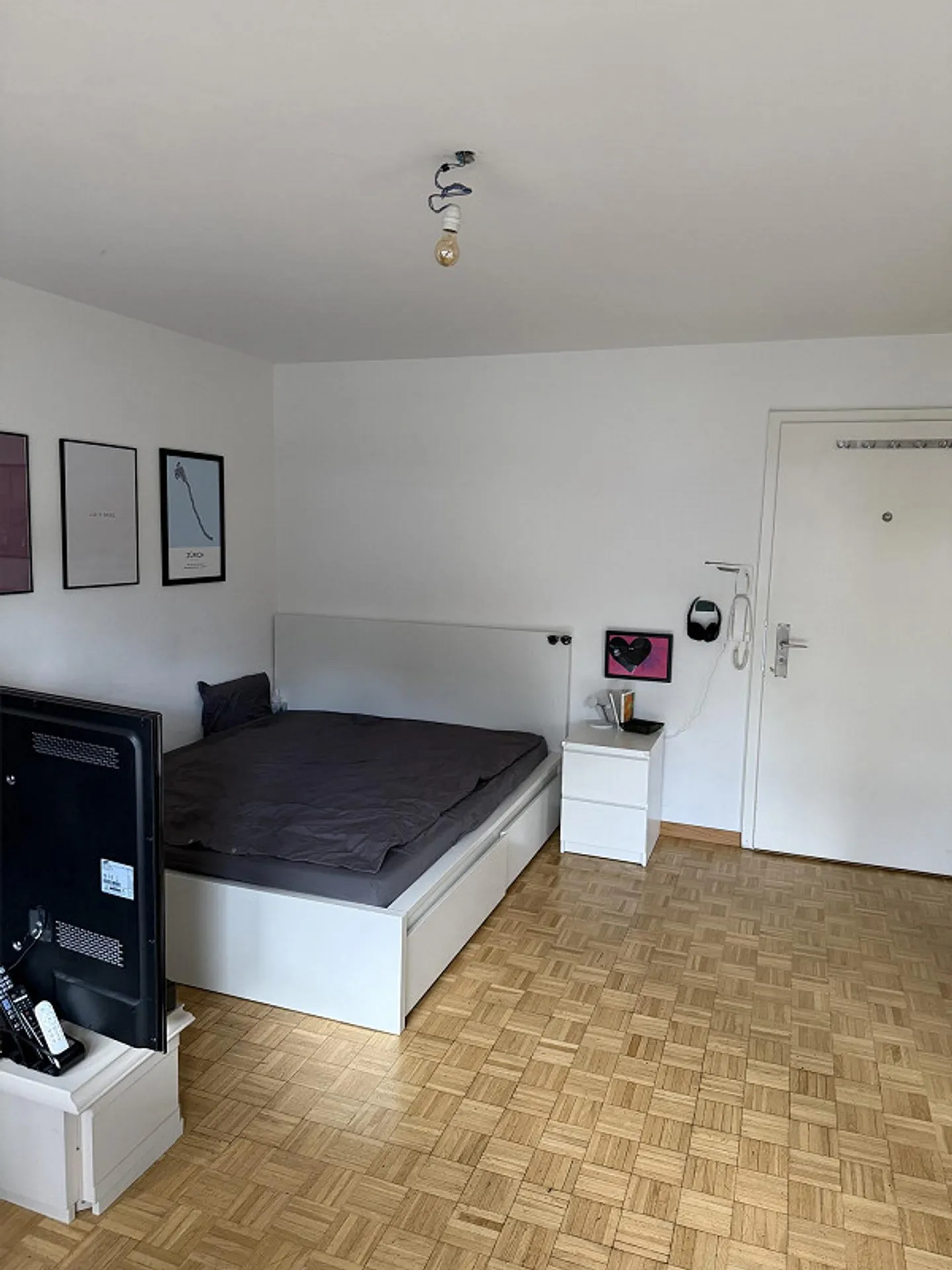 Appartamento centrale con 1 camera - ideale come casa temporanea (maggio-giugno 2026) - Foto 1 di 6