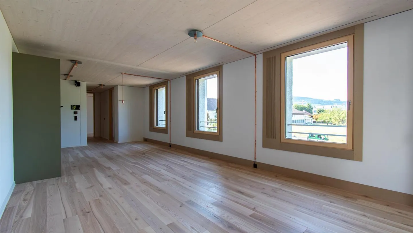 Attraktive 3.5 Zimmer-Wohnung mit Loggia - Foto 5 von 13