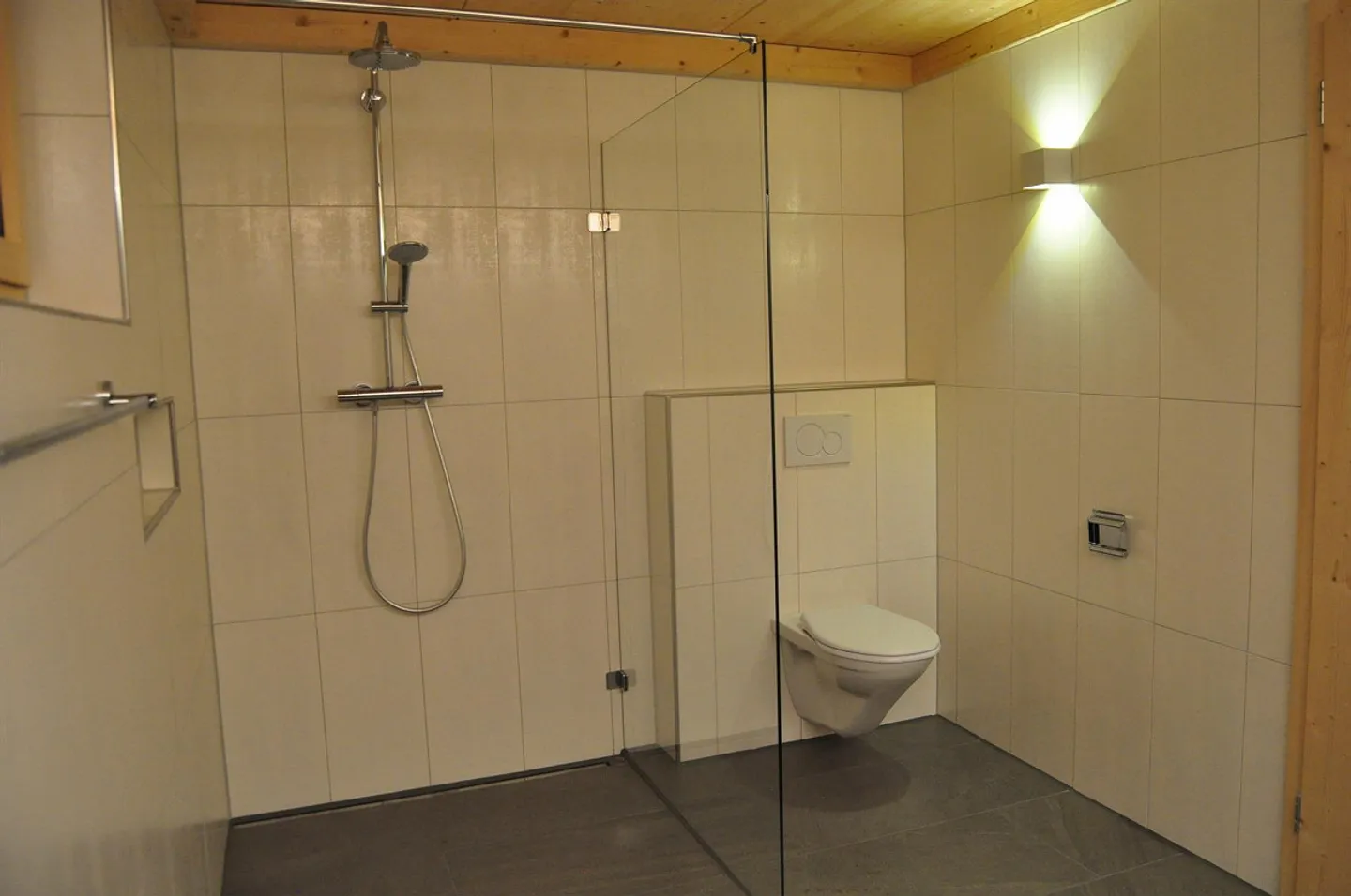 Casa unifamiliare - Foto 2 di 23