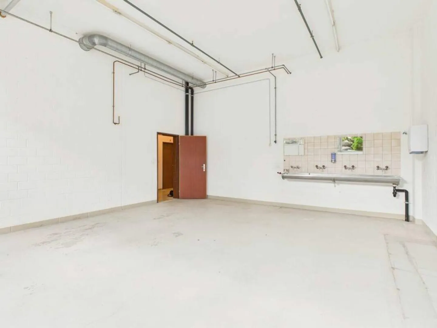 Spazio commerciale/di stoccaggio/atelier funzionale - Foto 3 di 6