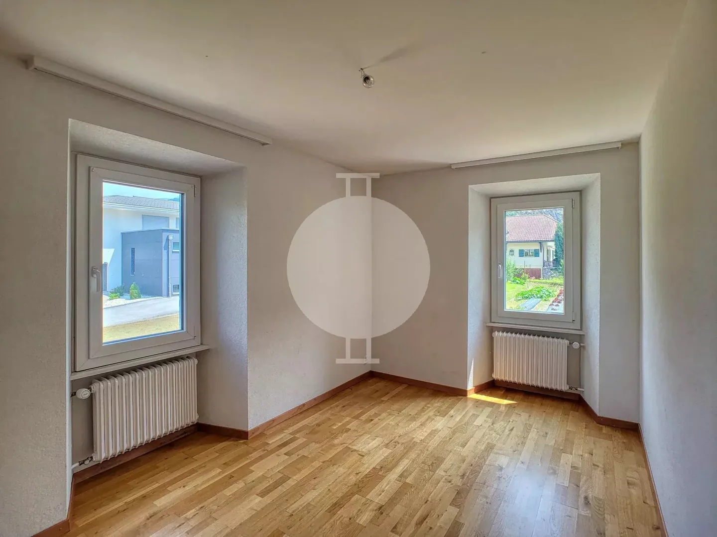 In vendita bel piccolo edificio di investimento da ristrutturare parzialmente. - Foto 5 di 15