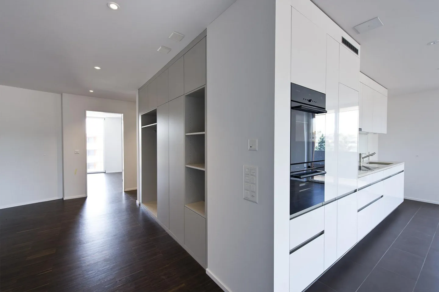 Appartement moderne de 3,5 pièces à Bülach-Erachfeld - Photo 4 sur 7