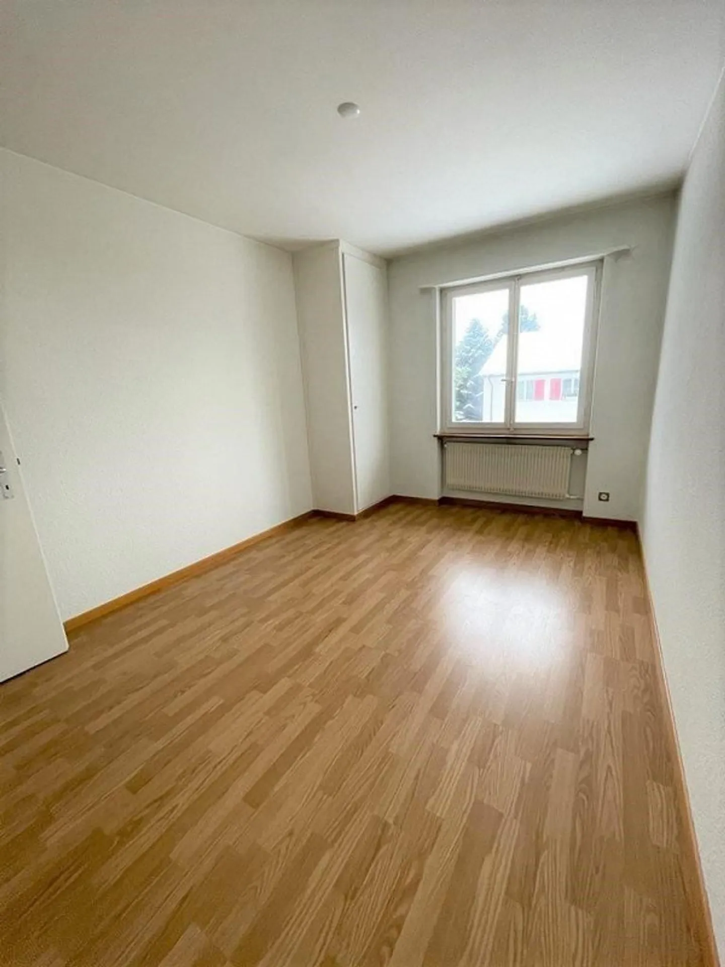 Living near the center of Lyss - Photo 4 of 8