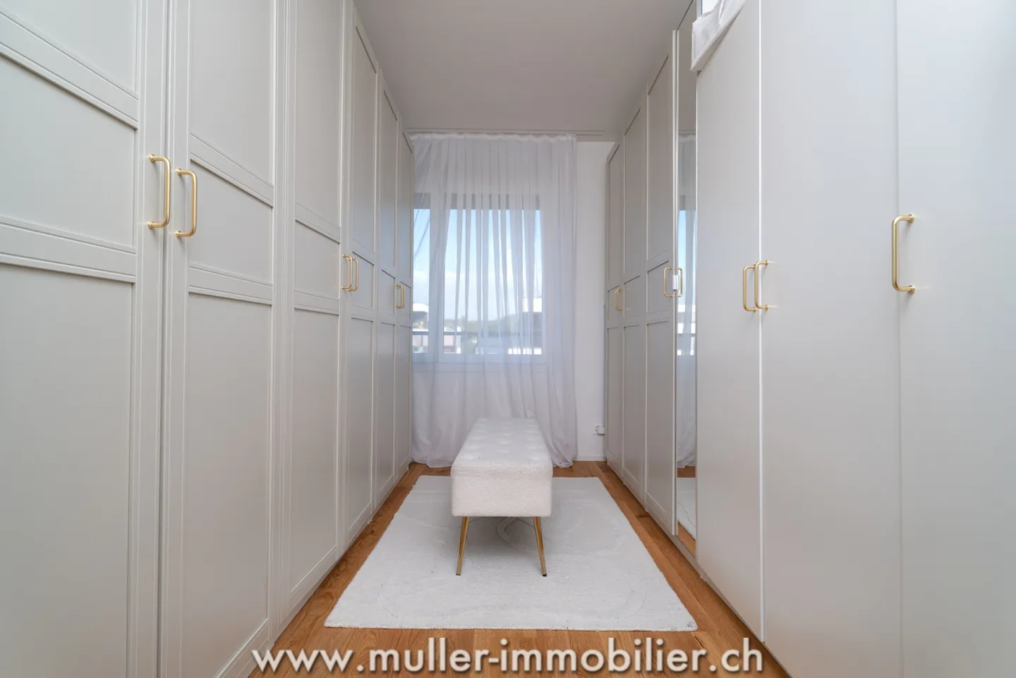 Beautiful modern 4.5-room apartment with loggia in Crissier - Photo 7 of 10