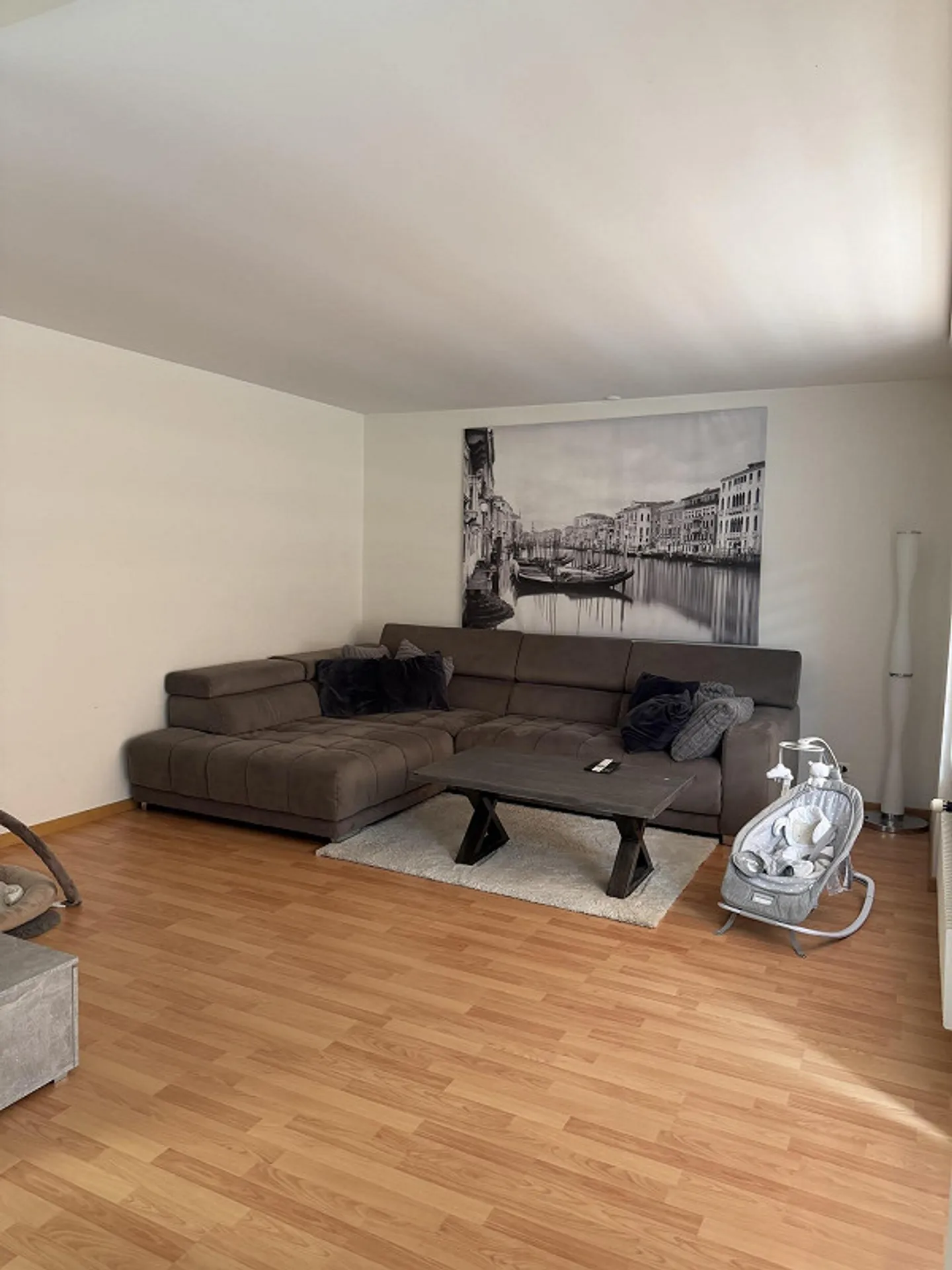 Sous-locataire à partir du 01.10 pour un appartement de 4,5 pièces - Photo 2 sur 8