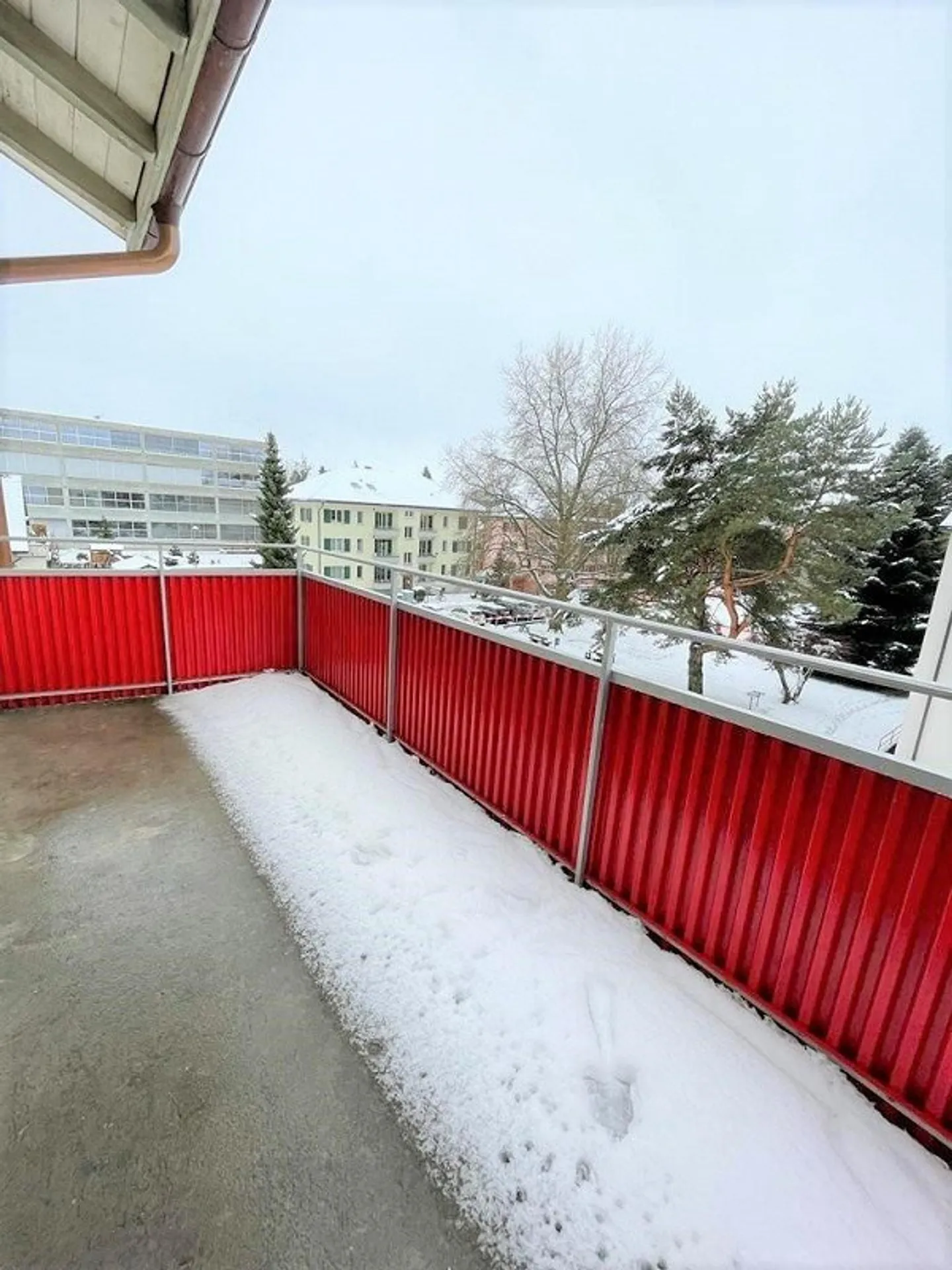 Living near the center of Lyss - Photo 8 of 8