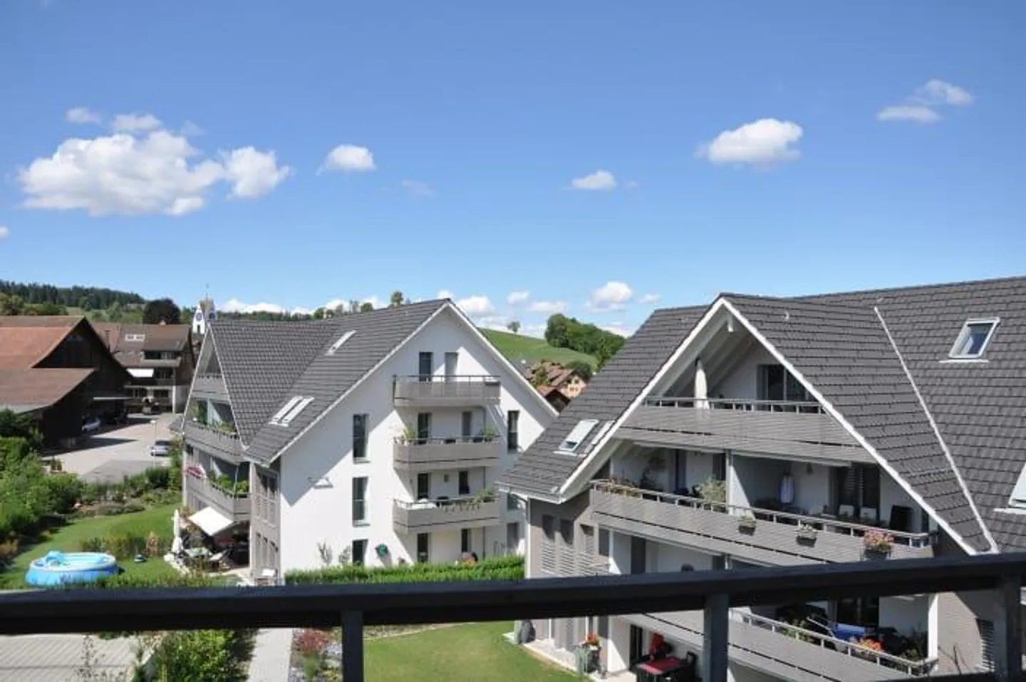 Moderno appartamento mansardato di 4,5 stanze con charme e ampio spazio - Foto 1 di 8