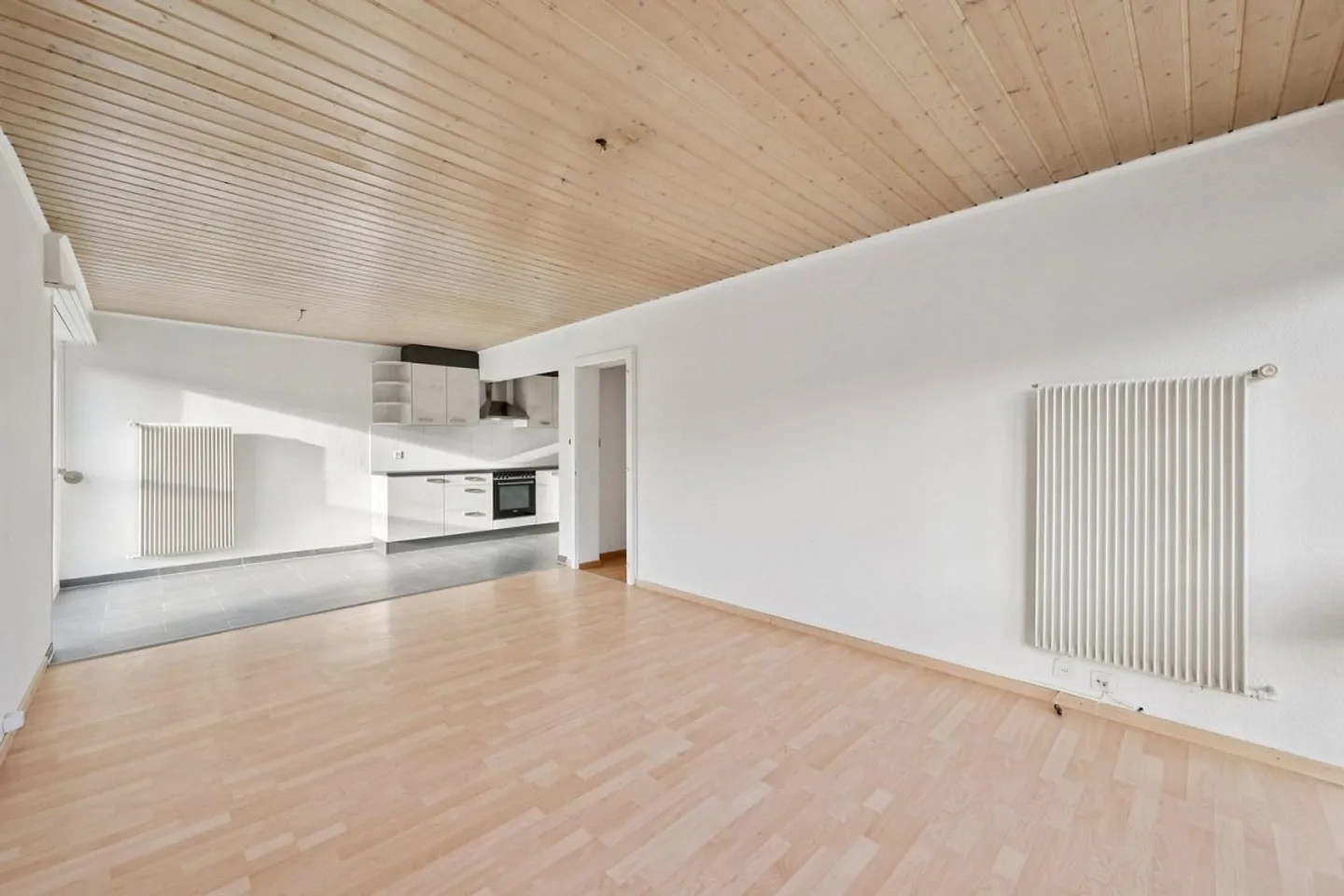 Wunderschöne Wohnung mit Terrasse in idealer Lage - Foto 3 von 10