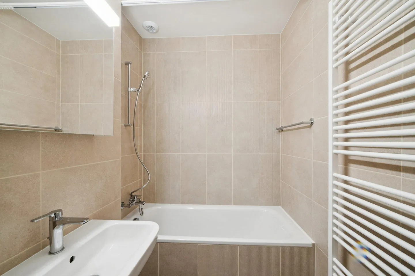 Nouvelle Rénovation- Exceptionnel - Quartier Florissant - Foto 5 von 6