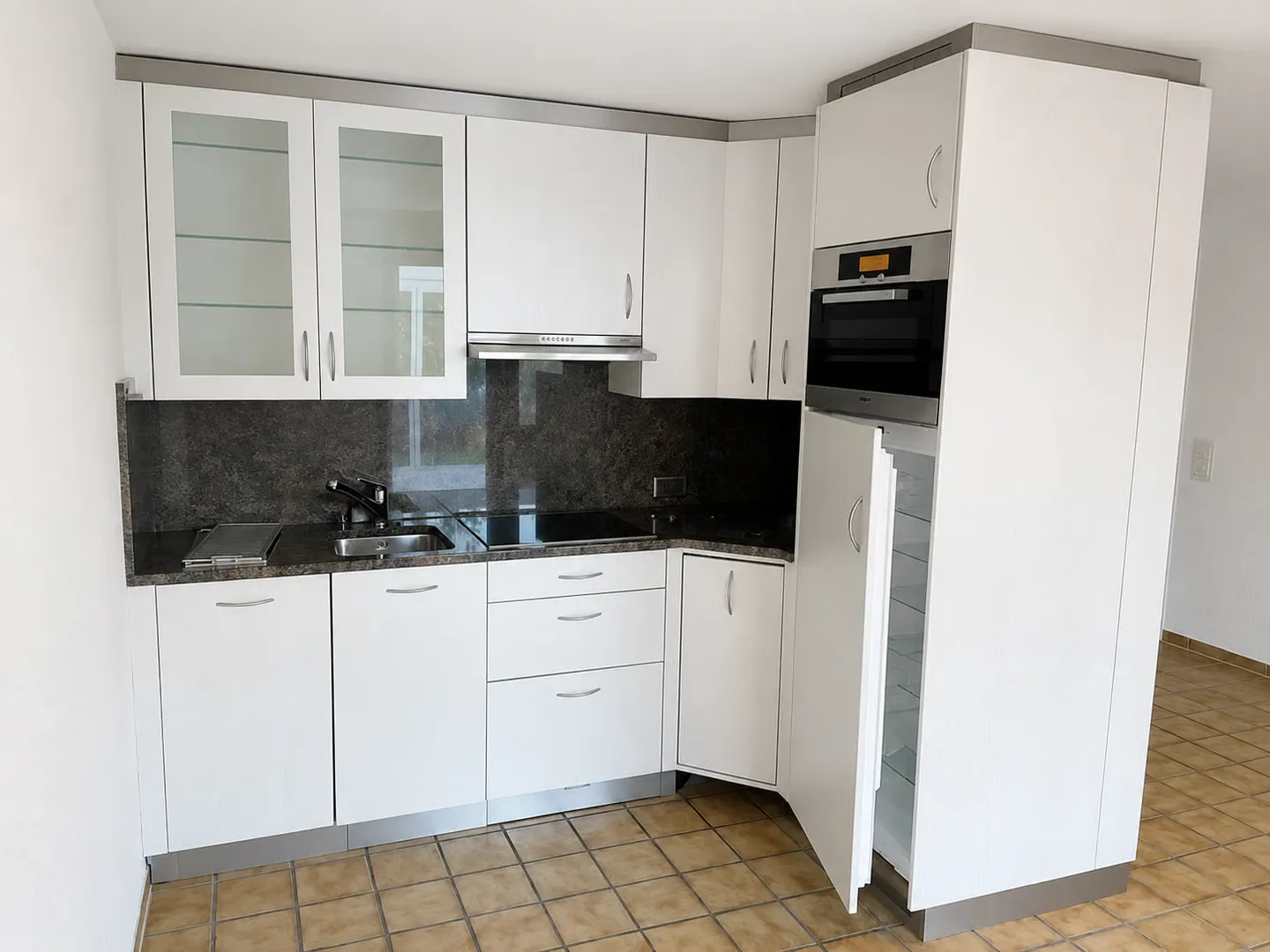 Charming 2.5-room ground floor apartment in Pratteln - available from October 2026 - Photo 2 of 8