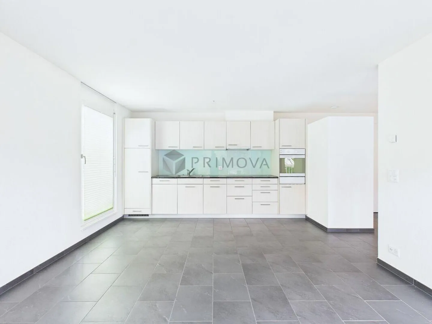 Appartement moderne de 2,5 pièces avec un grand caractère de loft - Photo 5 sur 7