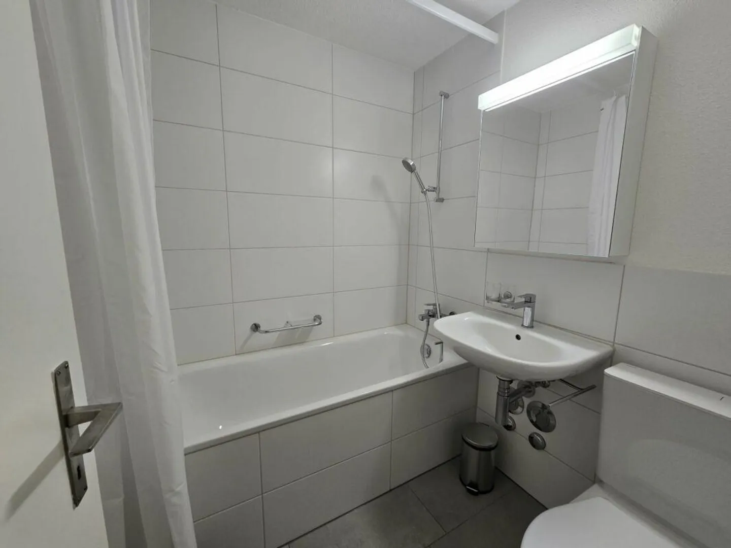 Appartamento arredato 1.5 stanze in città nella migliore posizione! - Foto 5 di 6