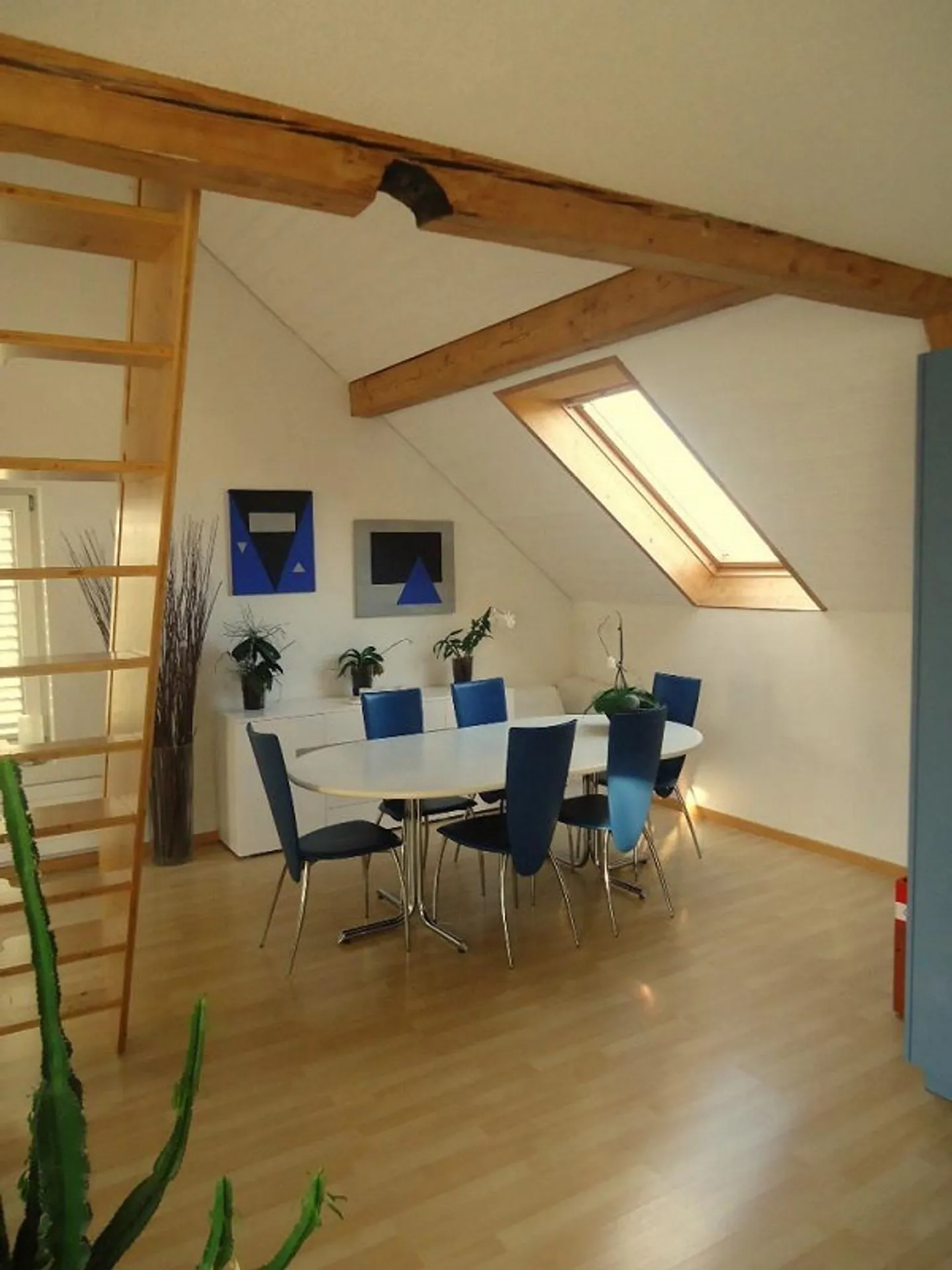 2.5 room apartment with gallery for rent - Photo 2 of 6