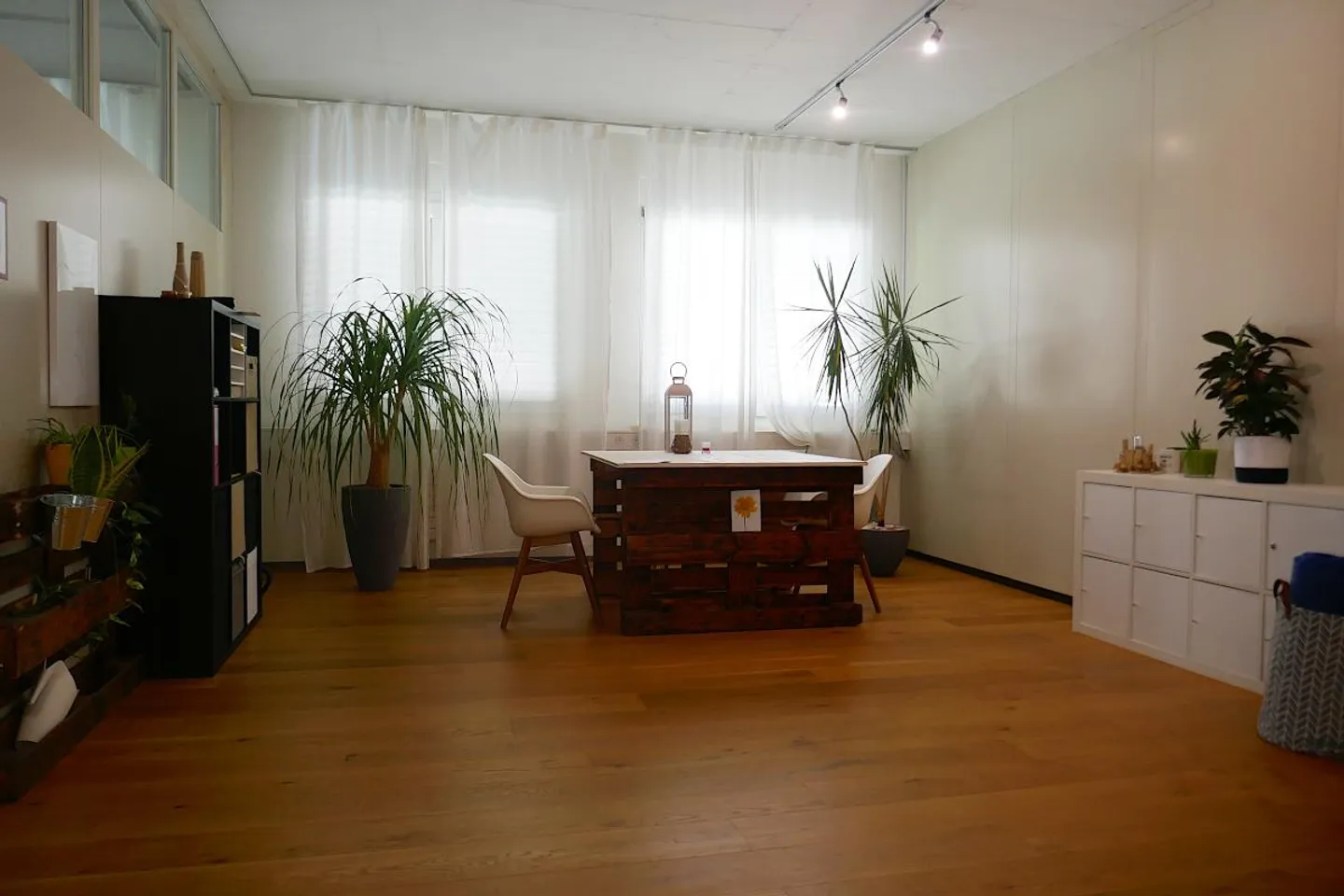 Ufficio o studio spazioso e luminoso in una posizione centrale - Foto 2 di 4