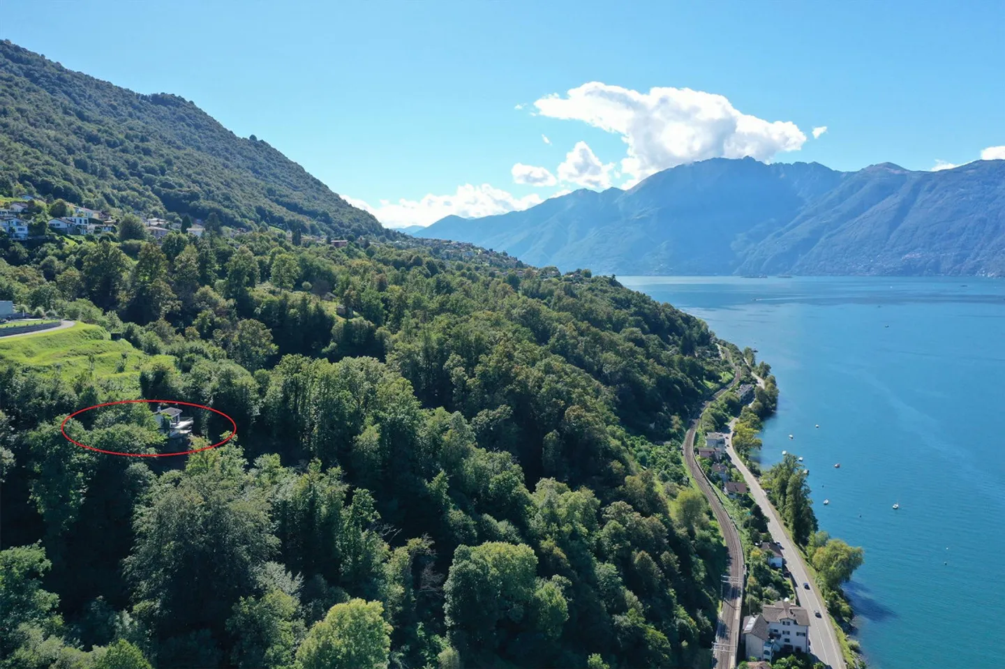 Small holiday home with a magnificent view of Lake Maggiore - Photo 4 of 18