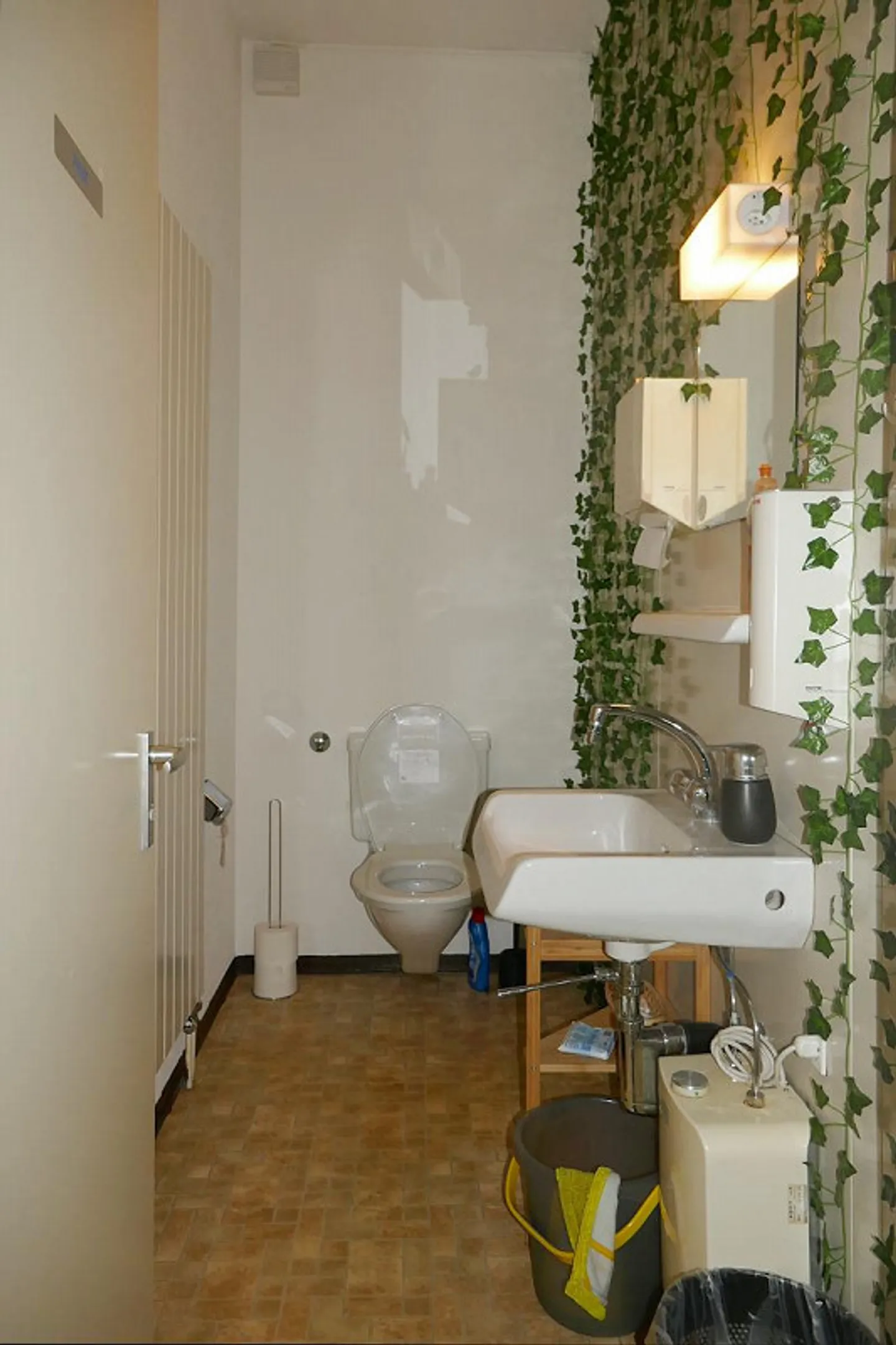 Ufficio o studio spazioso e luminoso in una posizione centrale - Foto 4 di 4