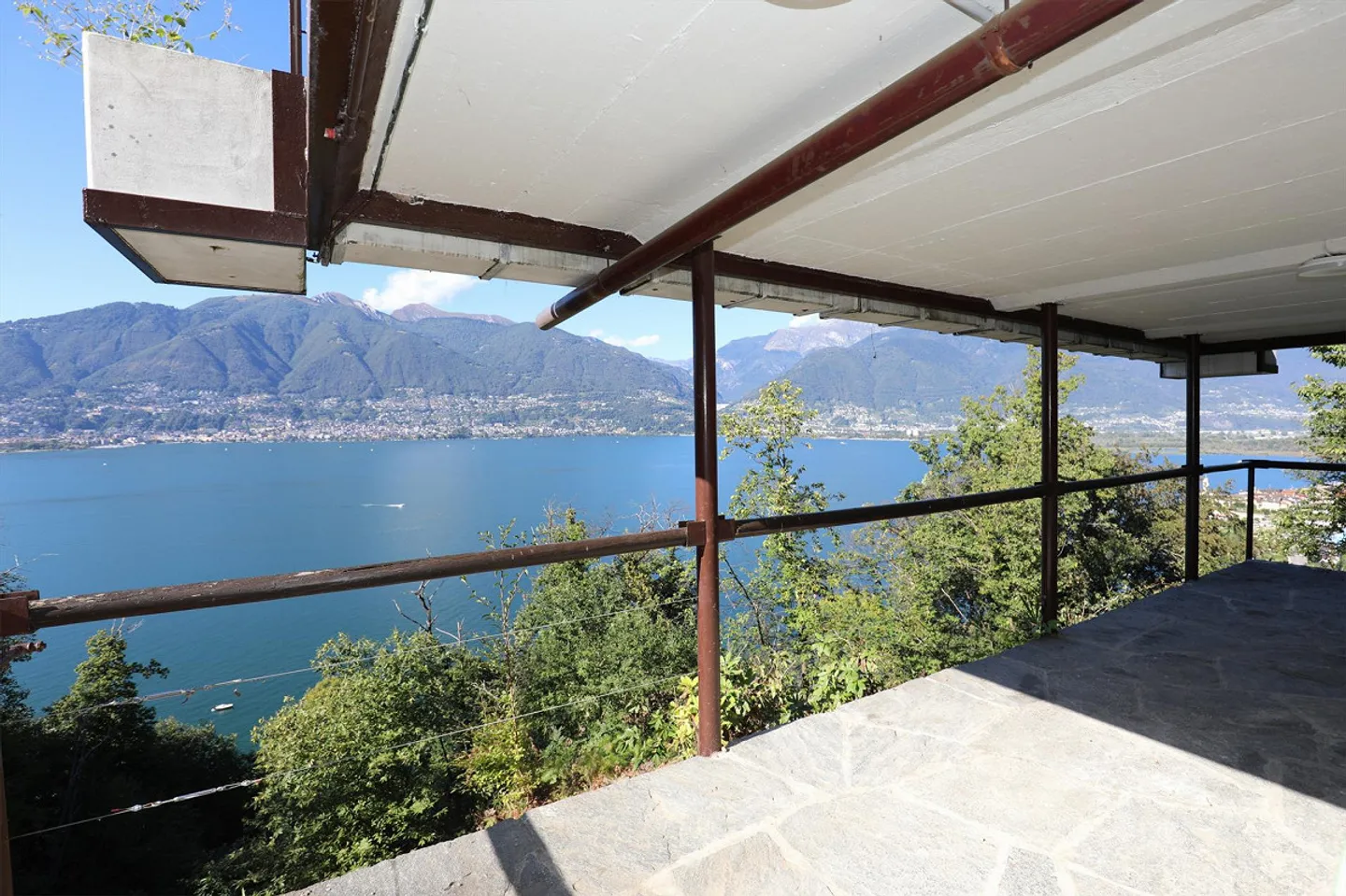 Small holiday home with a magnificent view of Lake Maggiore - Photo 11 of 18