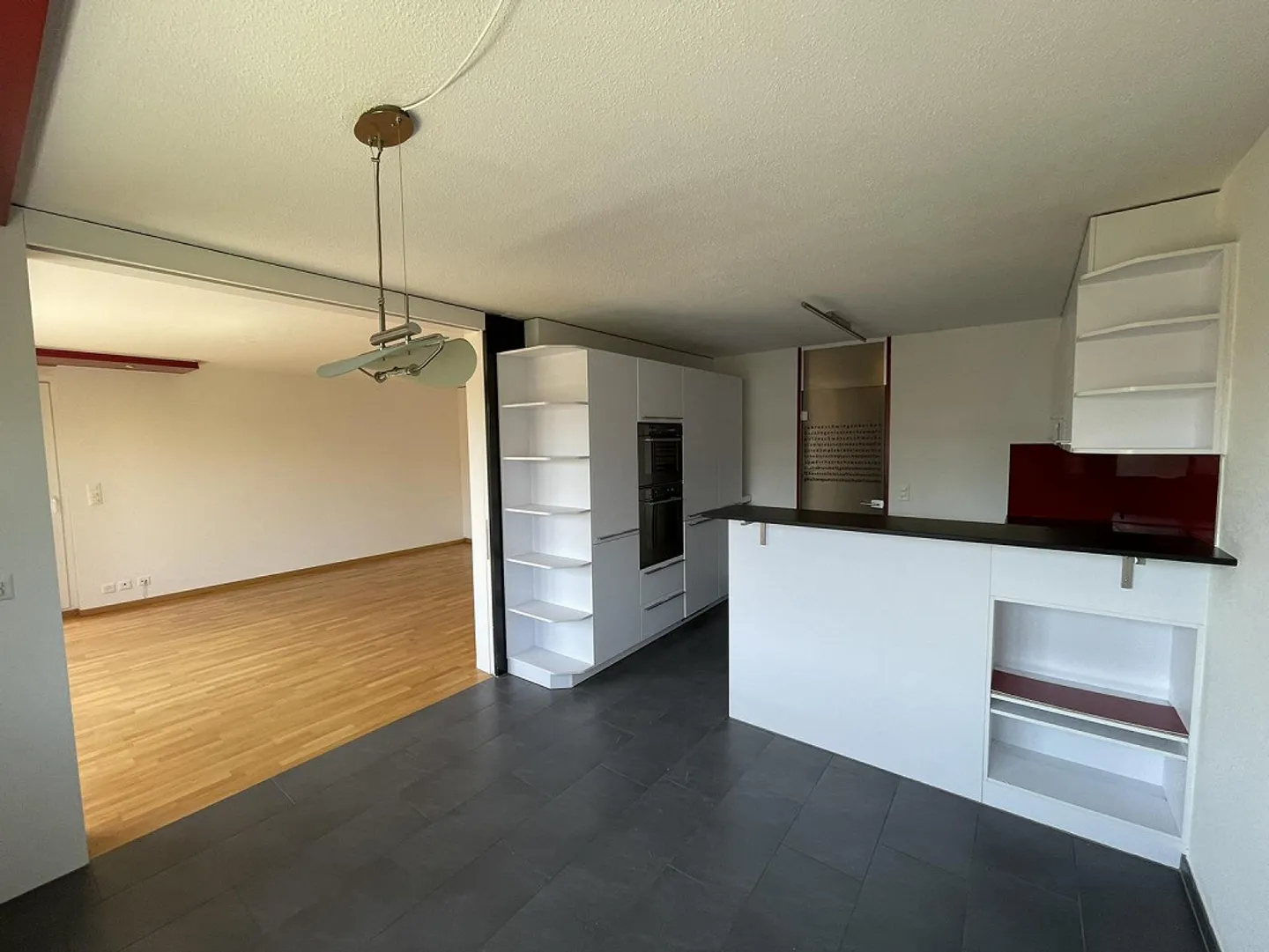 Attraktive 2.5 Zimmer-Wohnung mit Wintergarten - Foto 4 von 20