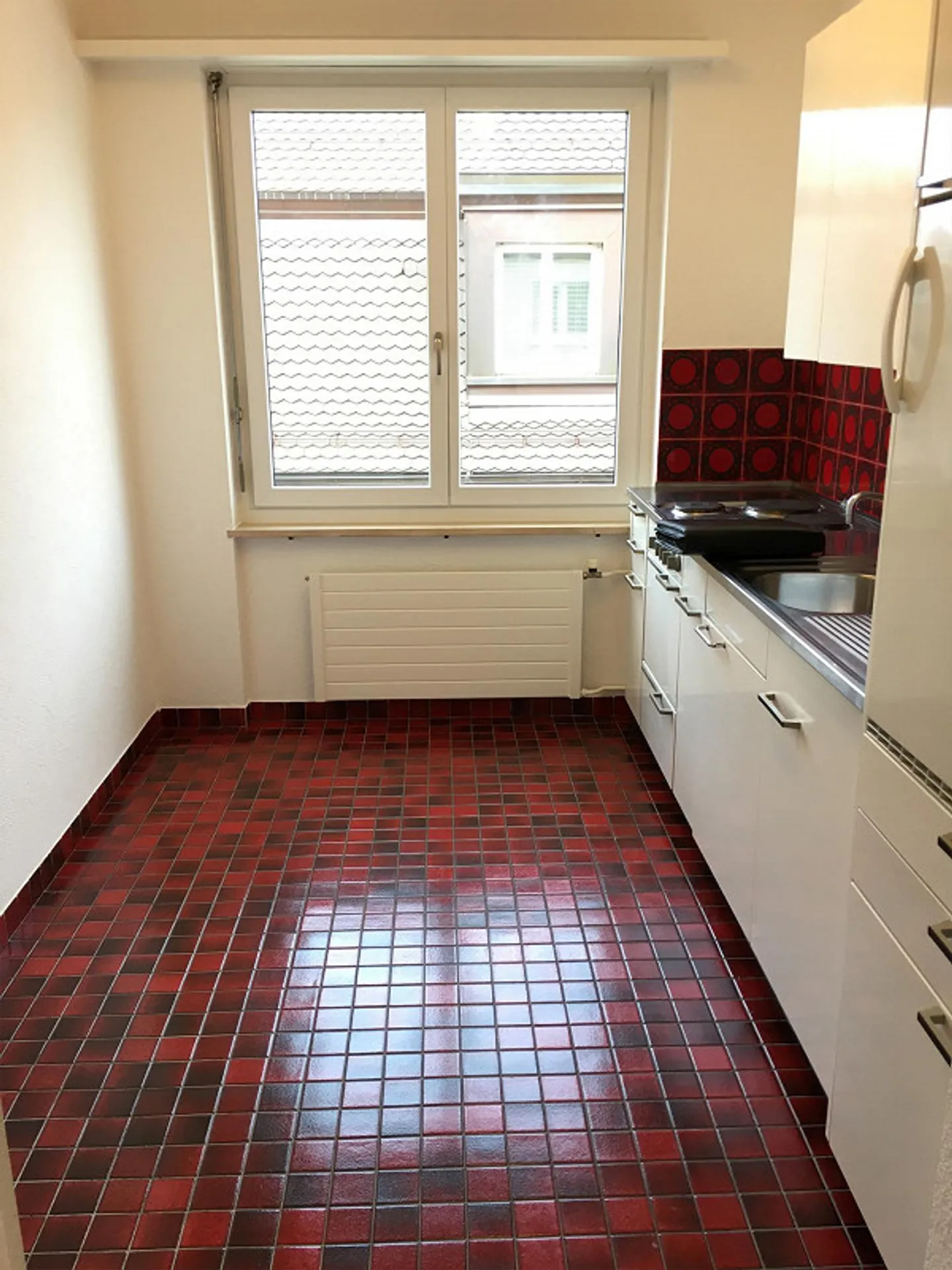 Appartement 1 pièce à louer dans le quartier 2 - Photo 2 sur 5
