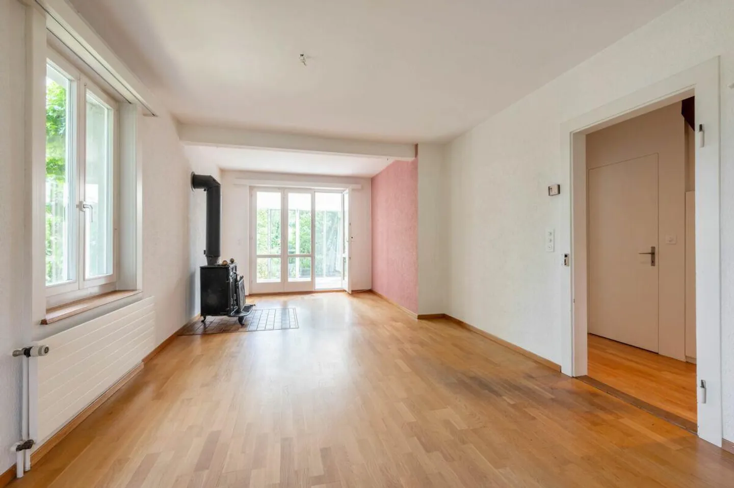 Semi-Detached House with Large, Idyllic Garden Paradise in St... - Photo 5 of 18