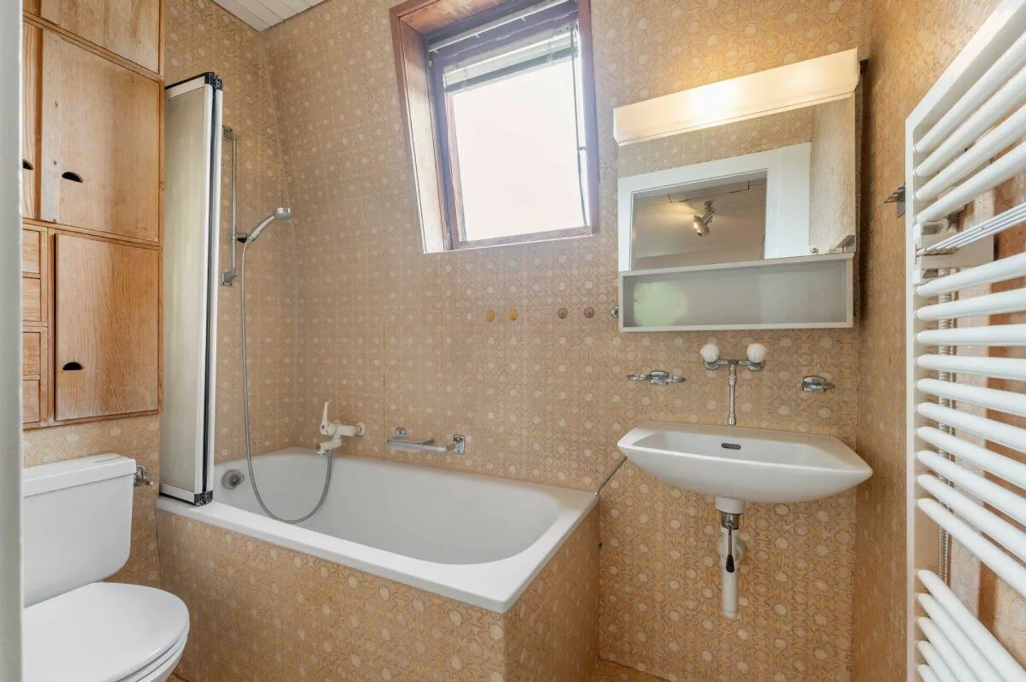 Semi-Detached House with Large, Idyllic Garden Paradise in St... - Photo 14 of 18