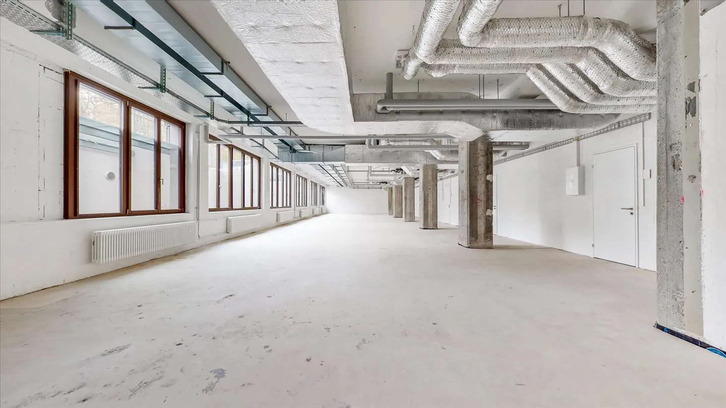 Atelier à louer - Photo 1 sur 2