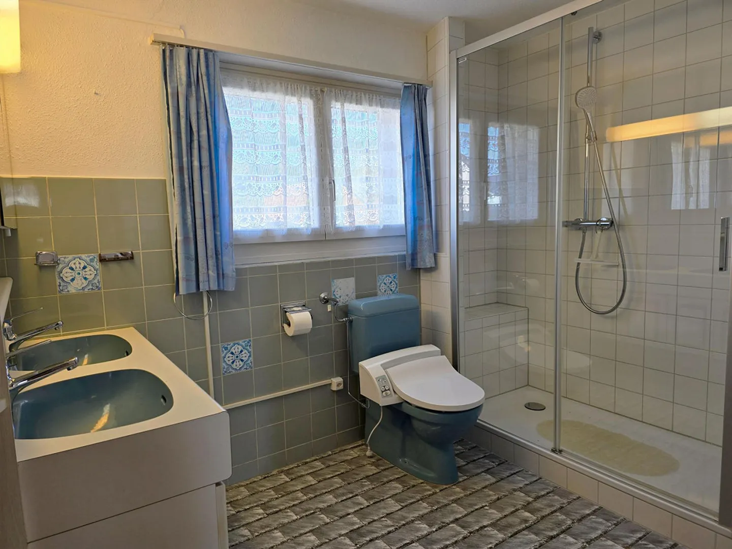 Charmantes Einfamilienhaus mit Garten - Foto 6 von 8