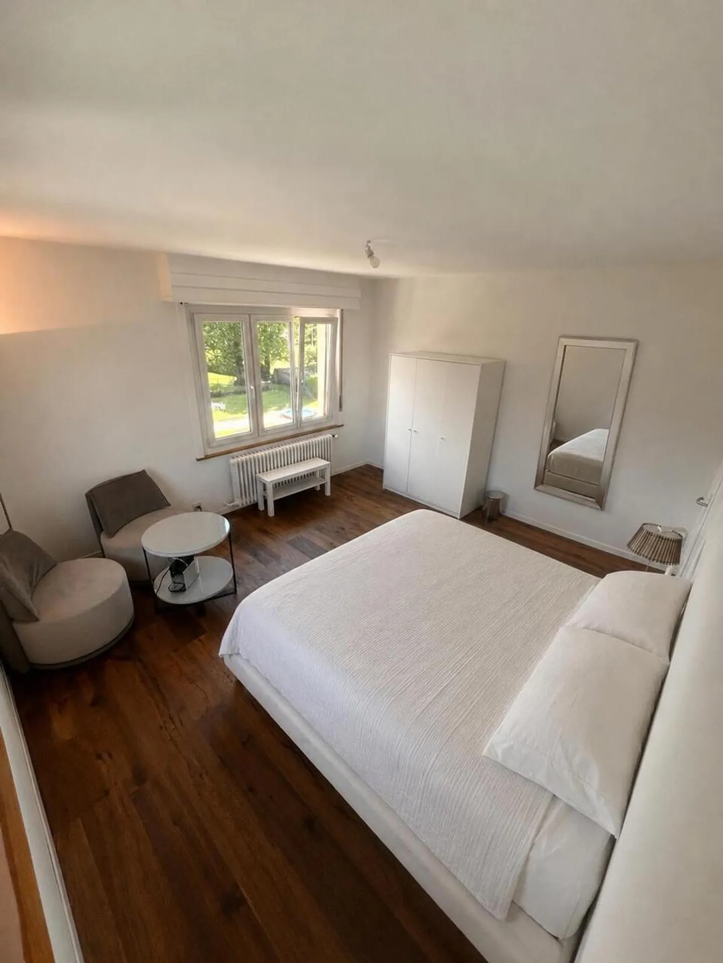 Letztes voll möbliertes Zimmer - ideale Lage in La Tour-de-Tr - Foto 1 von 6