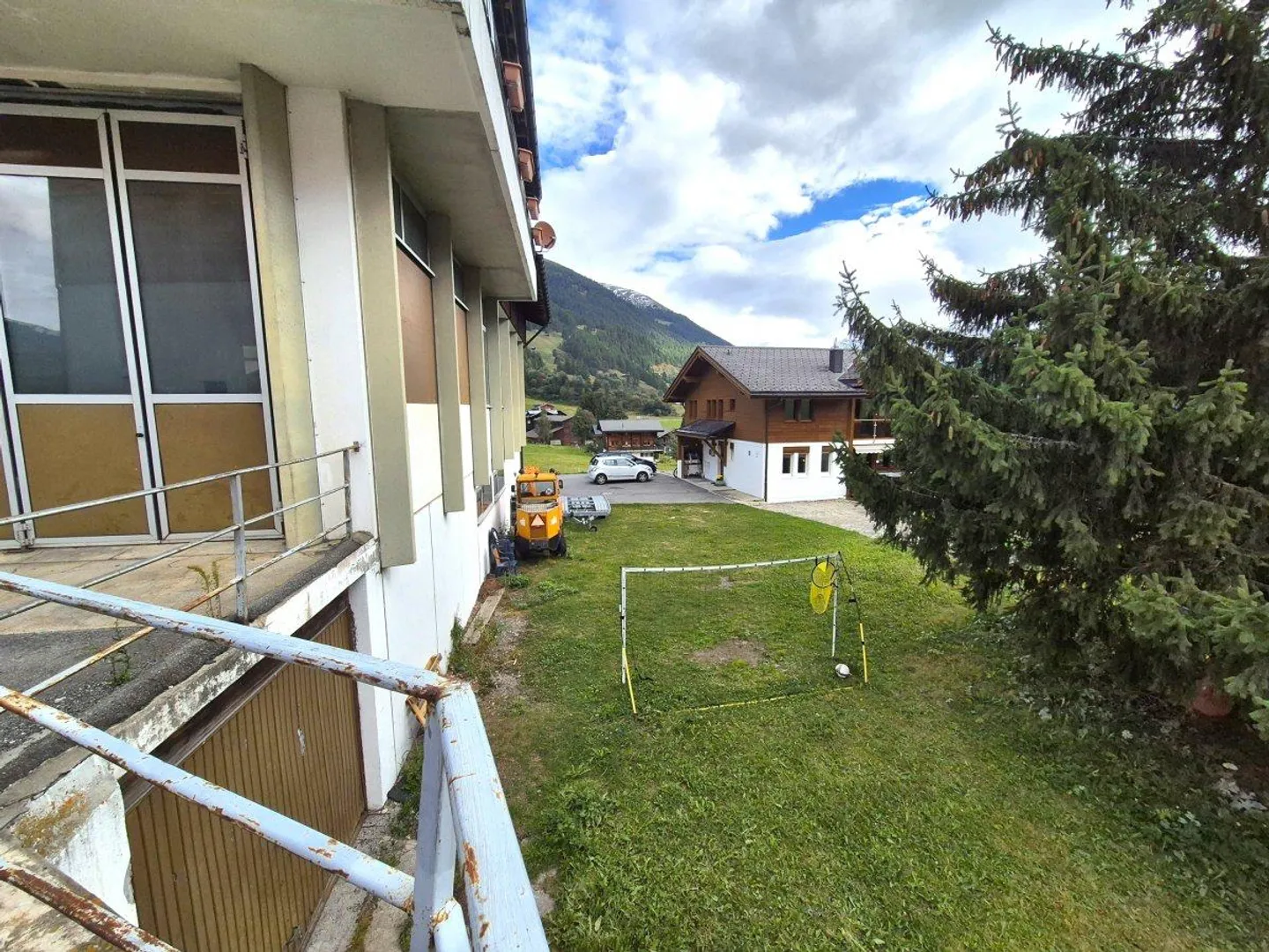 Deux appartements avec espace commercial dans le Goms - Photo 5 sur 9