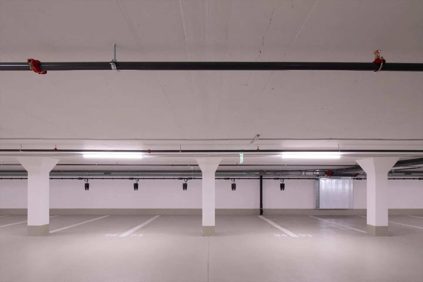 Outdoor parking space for rent - Photo 1 of 1