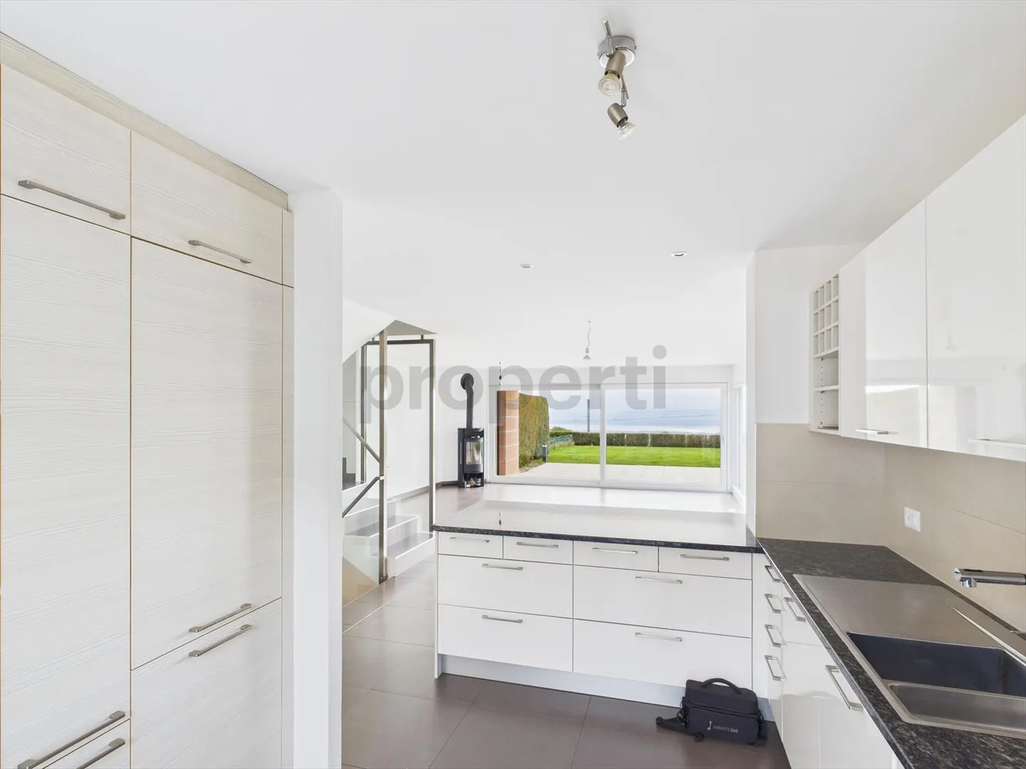 Maison mitoyenne moderne avec vue sur le lac et les Alpes  Arzier-Le Muids (VD) - Photo 6 sur 13