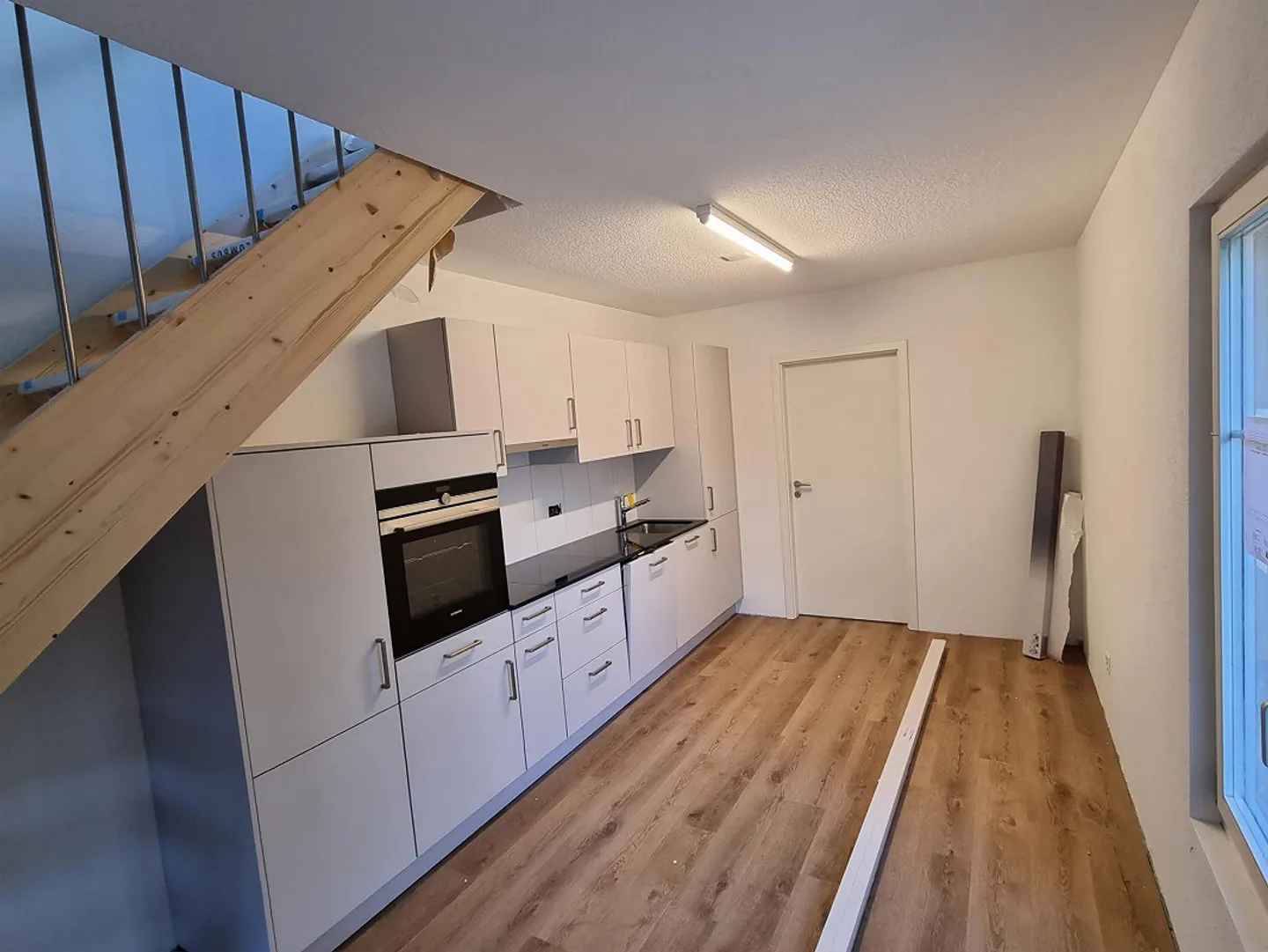 Appartement moderne avec balcon - Photo 3 sur 7