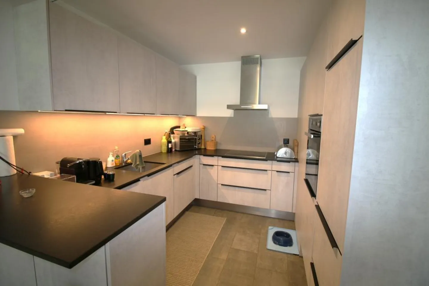 Exklusiv! Großes 2,5-Zimmer-Apartment im Zentrum von Saignelégier - Foto 2 von 7