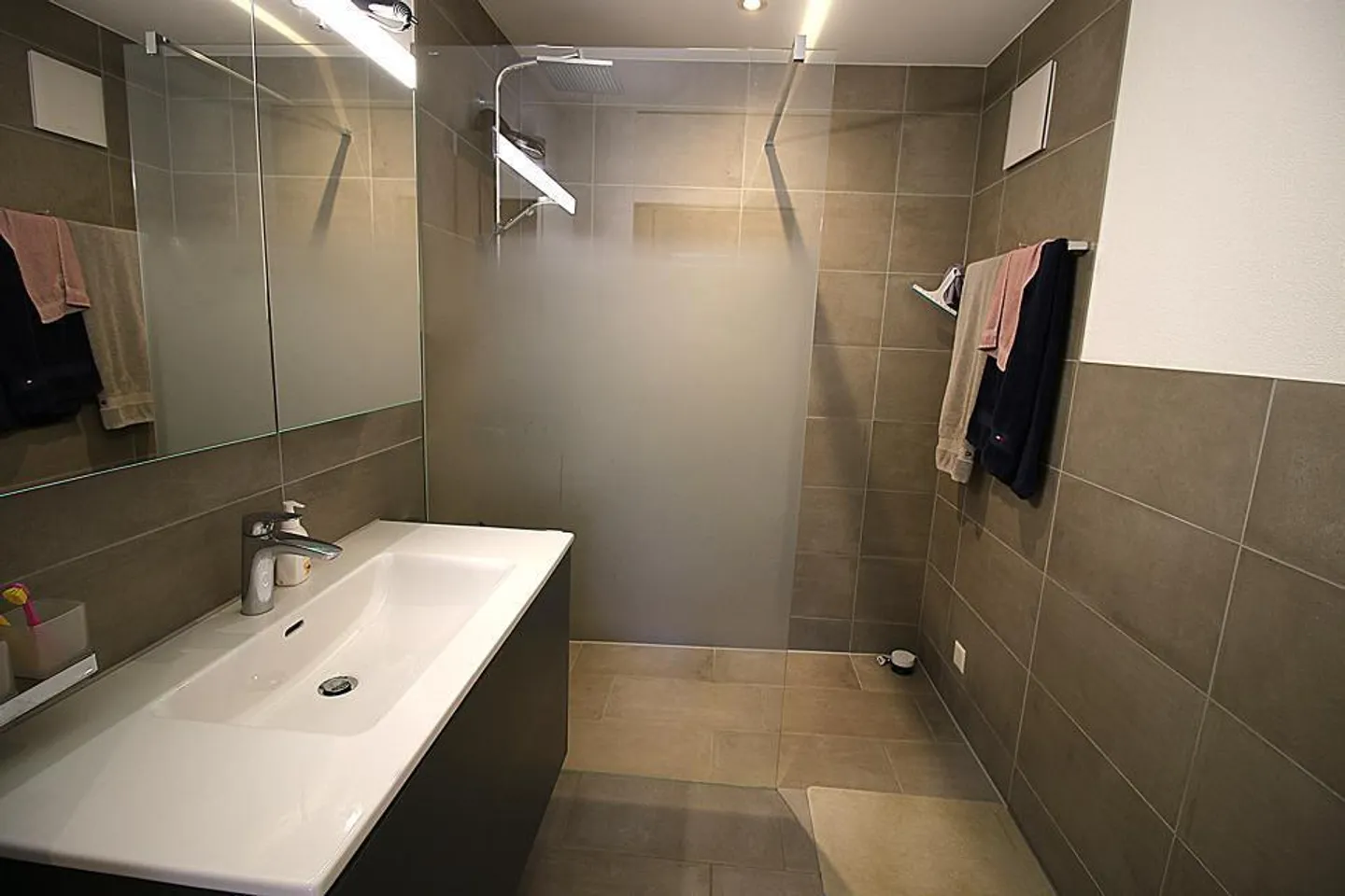 Exklusiv! Großes 2,5-Zimmer-Apartment im Zentrum von Saignelégier - Foto 5 von 7