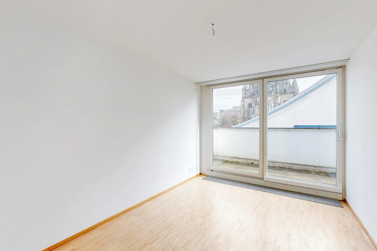 Attico vicino al teatro comunale con terrazza sul tetto - Foto 6 di 10