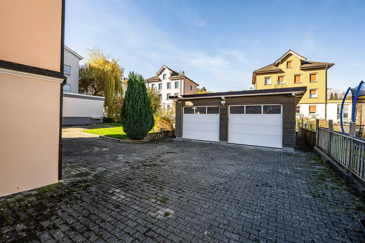 Casa bifamiliare con potenziale - Foto 3 di 29