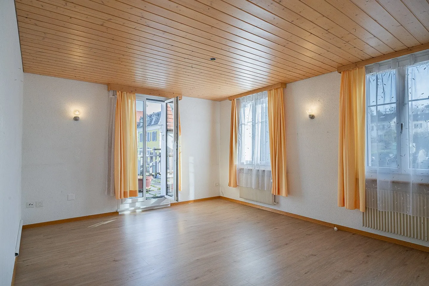 Casa bifamiliare con potenziale - Foto 10 di 29