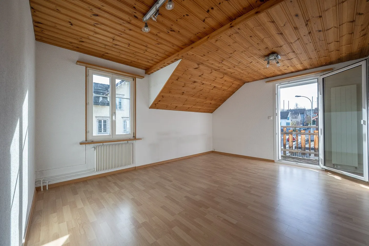 Casa bifamiliare con potenziale - Foto 17 di 29